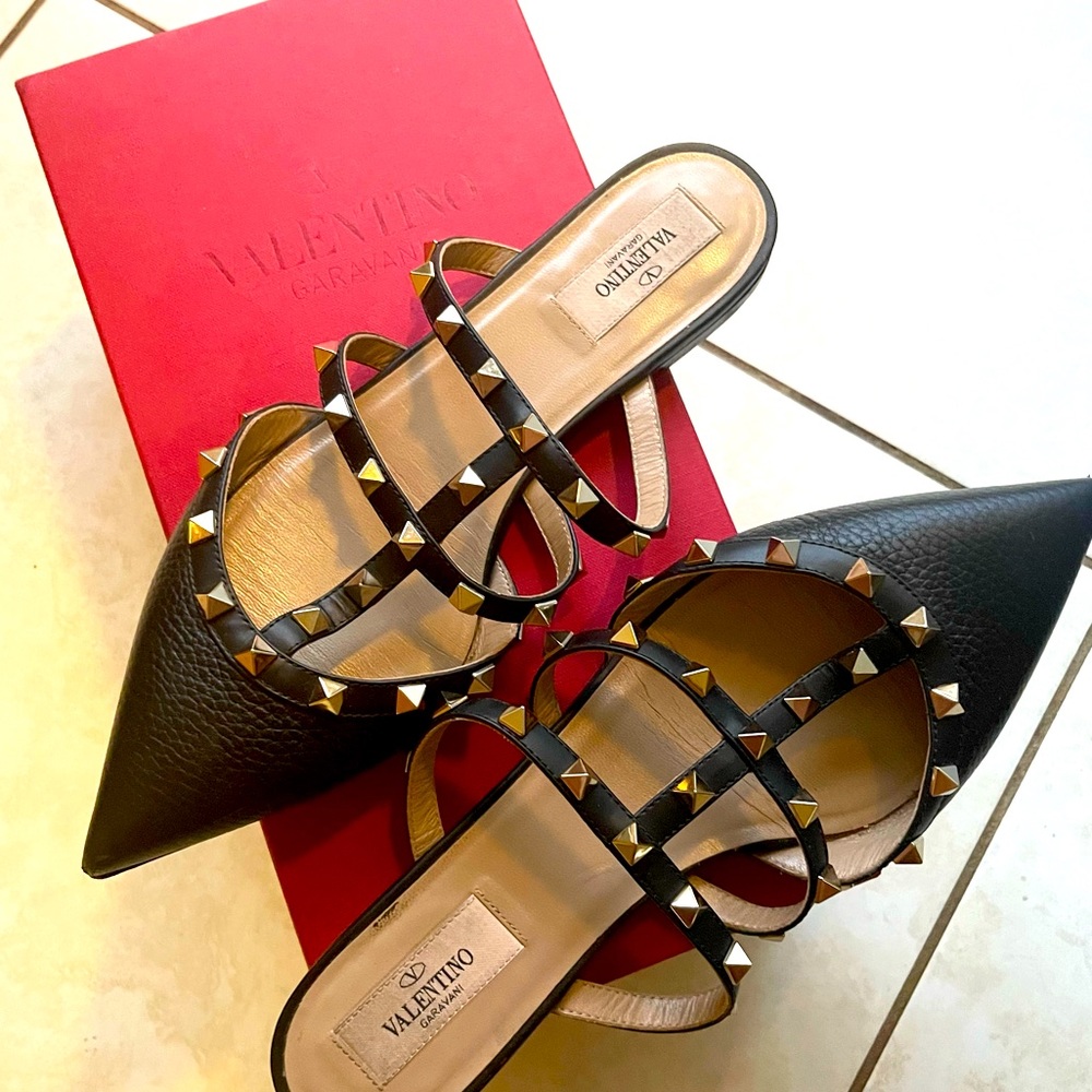 Valentino Rickstud Black Pumps size 8